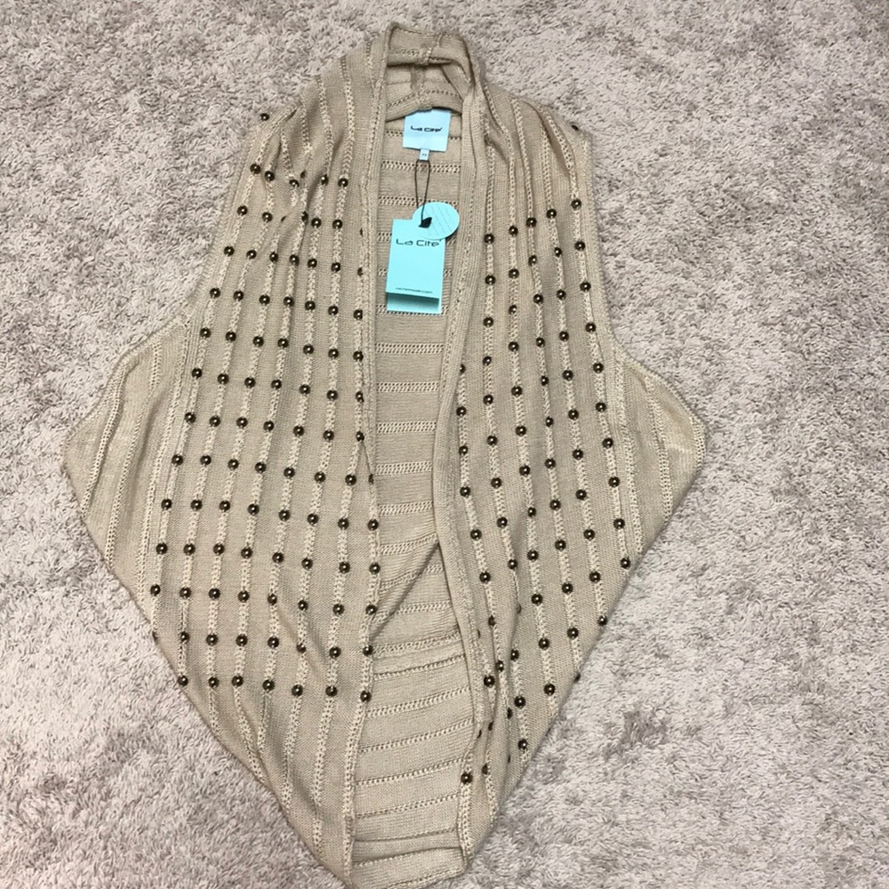 La Cite sleeveless sweater with beading
